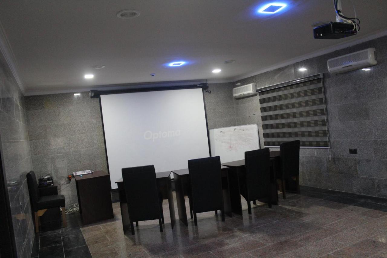 Class Suites Ikeja Esterno foto